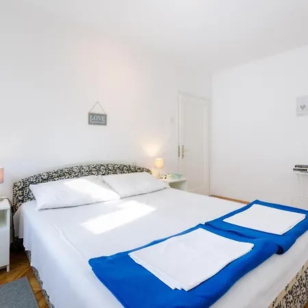 Apartment Mare 3