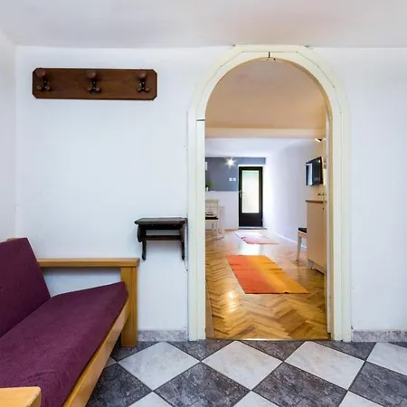 Mare 3 Apartment *